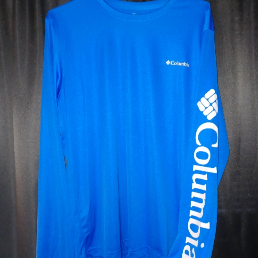 Men's Columbia DRI-FIT Longsleeve shirt. Size  Med